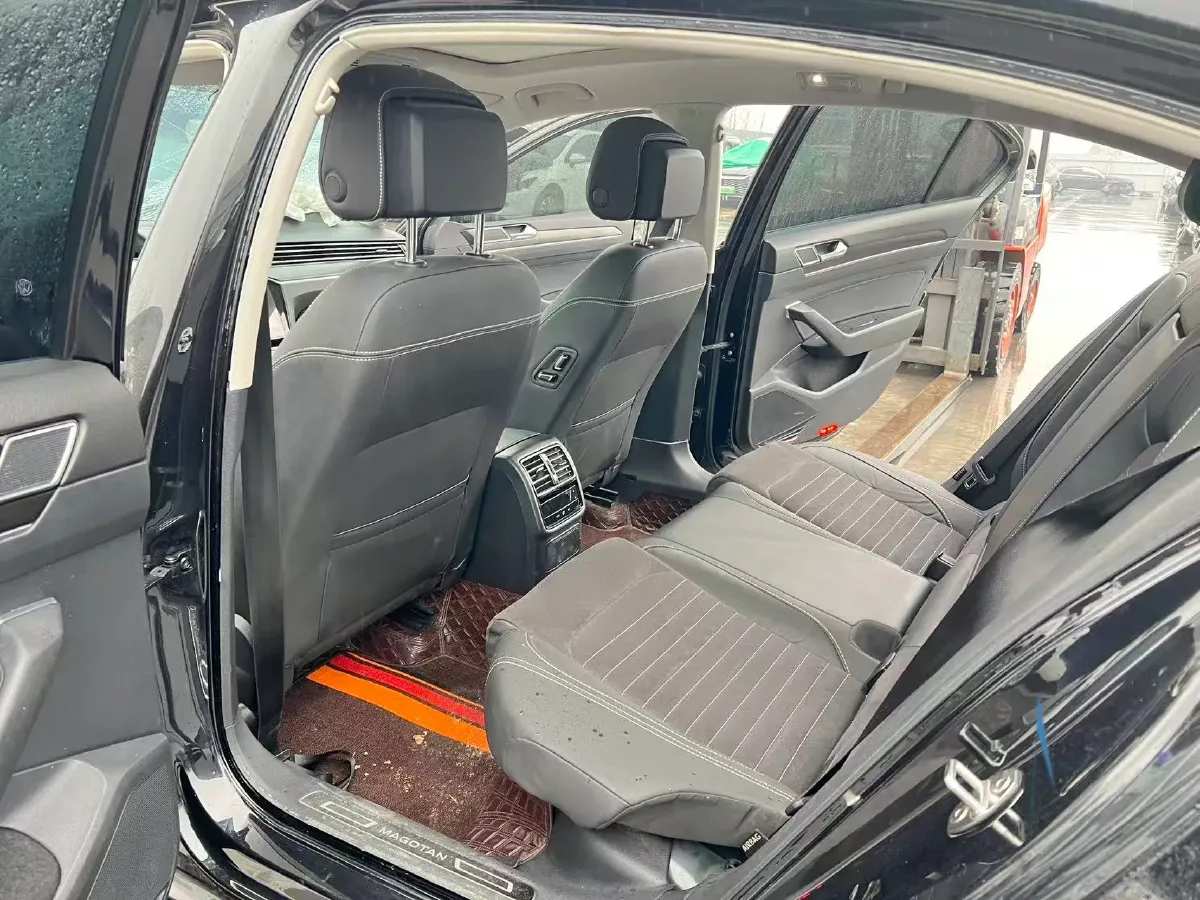 2020 Volkswagen Magotan 2.0T 186HP L4 7DCT,autocango,china used car exporter,china ev exporter,chinese used car exporter,chinese used ev exporter