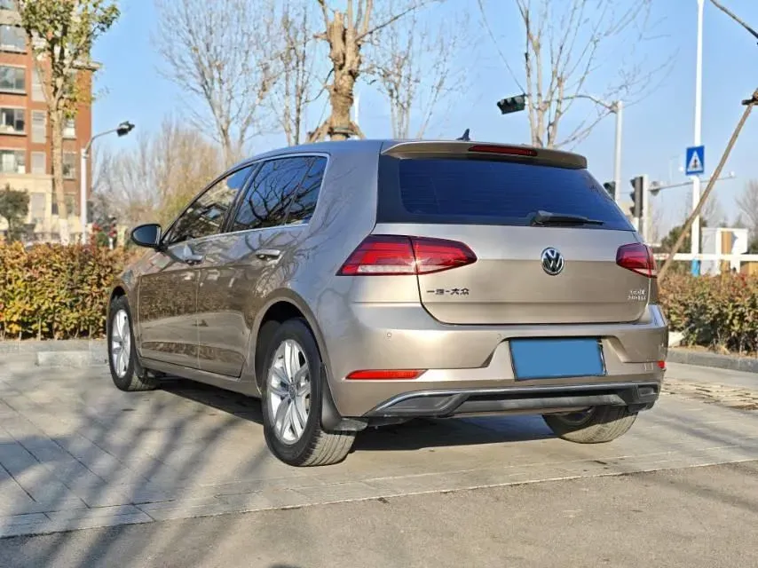 2019 Brilliance Auto V7 1.8T 231HP L4 7DCT,autocango,china used car exporter,china ev exporter,chinese used car exporter,chinese used ev exporter