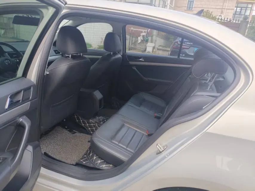 2017 Volkswagen Lavida 1.4T 131HP L4 7DCT,autocango,china used car exporter,china ev exporter,chinese used car exporter,chinese used ev exporter