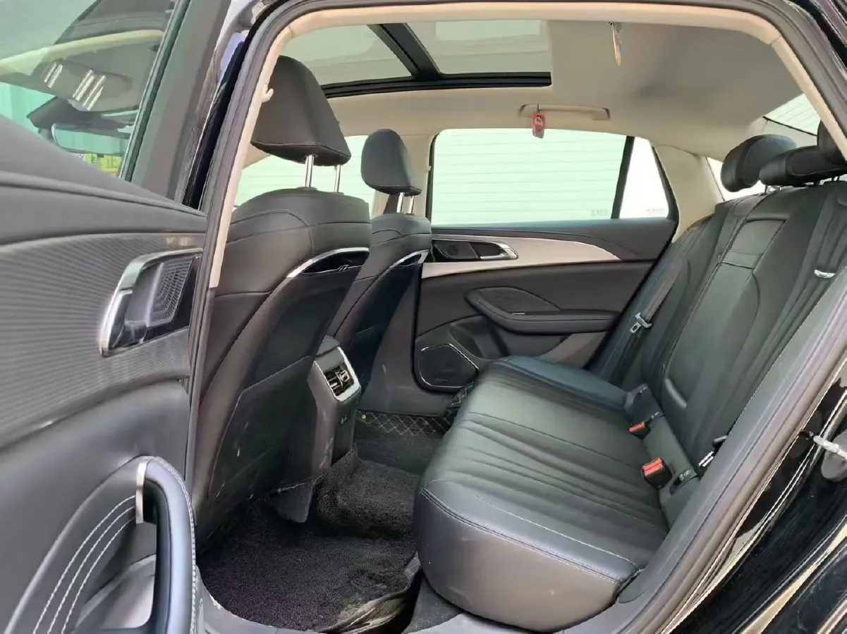 2024 HongQi H5 1.5T 169HP L4 7DCT,autocango,china used car exporter,china ev exporter,chinese used car exporter,chinese used ev exporter