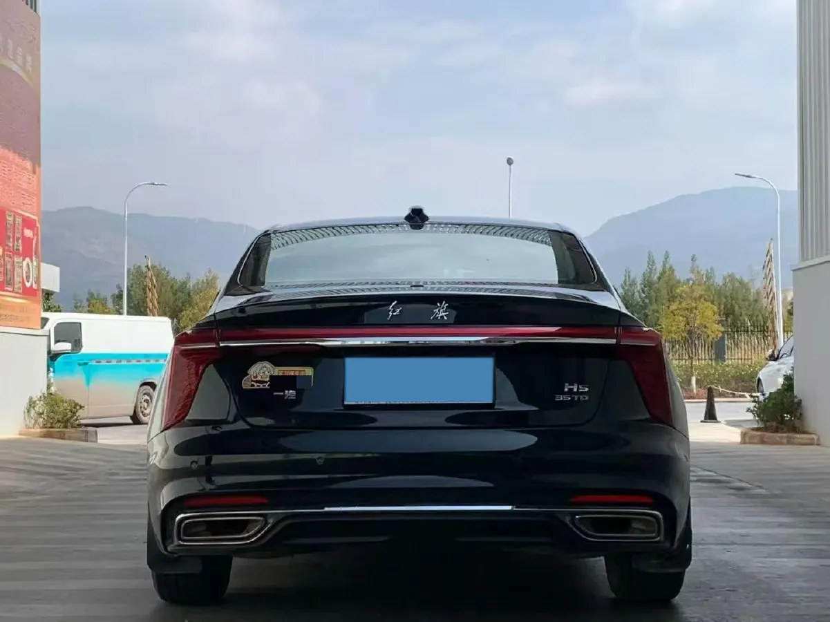 2024 HongQi H5 1.5T 169HP L4 7DCT,autocango,china used car exporter,china ev exporter,chinese used car exporter,chinese used ev exporter