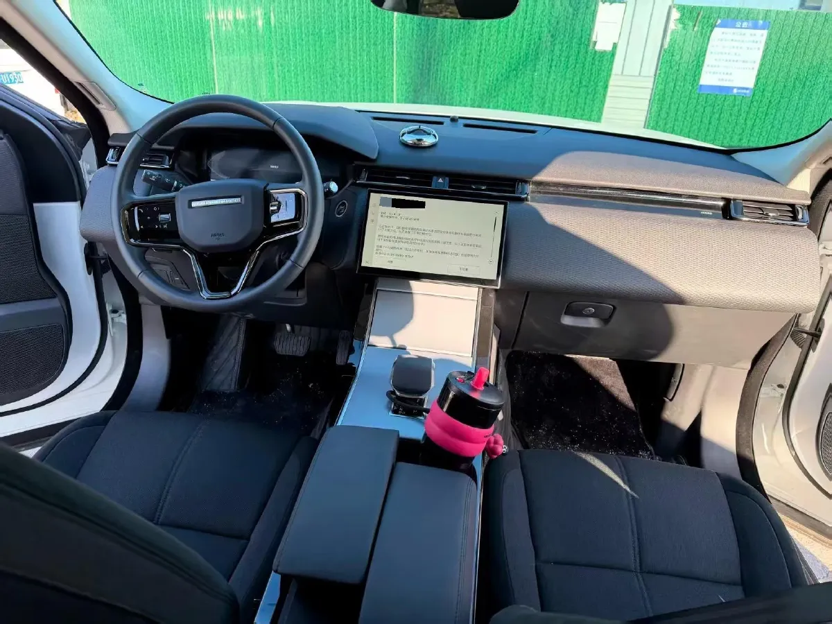 2024 Land Rover Range Rover Velar 2.0T 250HP L4 8AT,autocango,china used car exporter,china ev exporter,chinese used car exporter,chinese used ev exporter