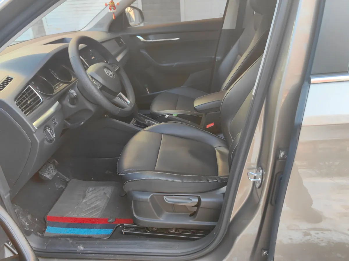 2021 Skoda Kamiq 1.5L 112HP L4 6AT,autocango,china used car exporter,china ev exporter,chinese used car exporter,chinese used ev exporter