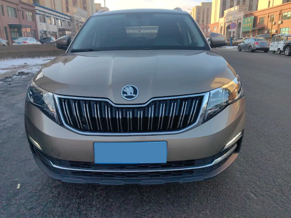 2021 Skoda Kamiq 1.5L 112HP L4 6AT,autocango,china used car exporter,china ev exporter,chinese used car exporter,chinese used ev exporter
