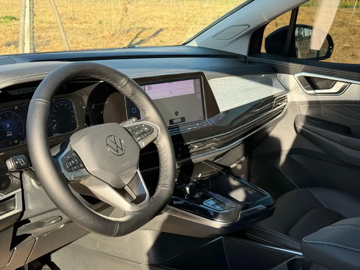 2021 Volkswagen Talagon 2.0T 220HP L4 7DCT,autocango,china used car exporter,china ev exporter,chinese used car exporter,chinese used ev exporter