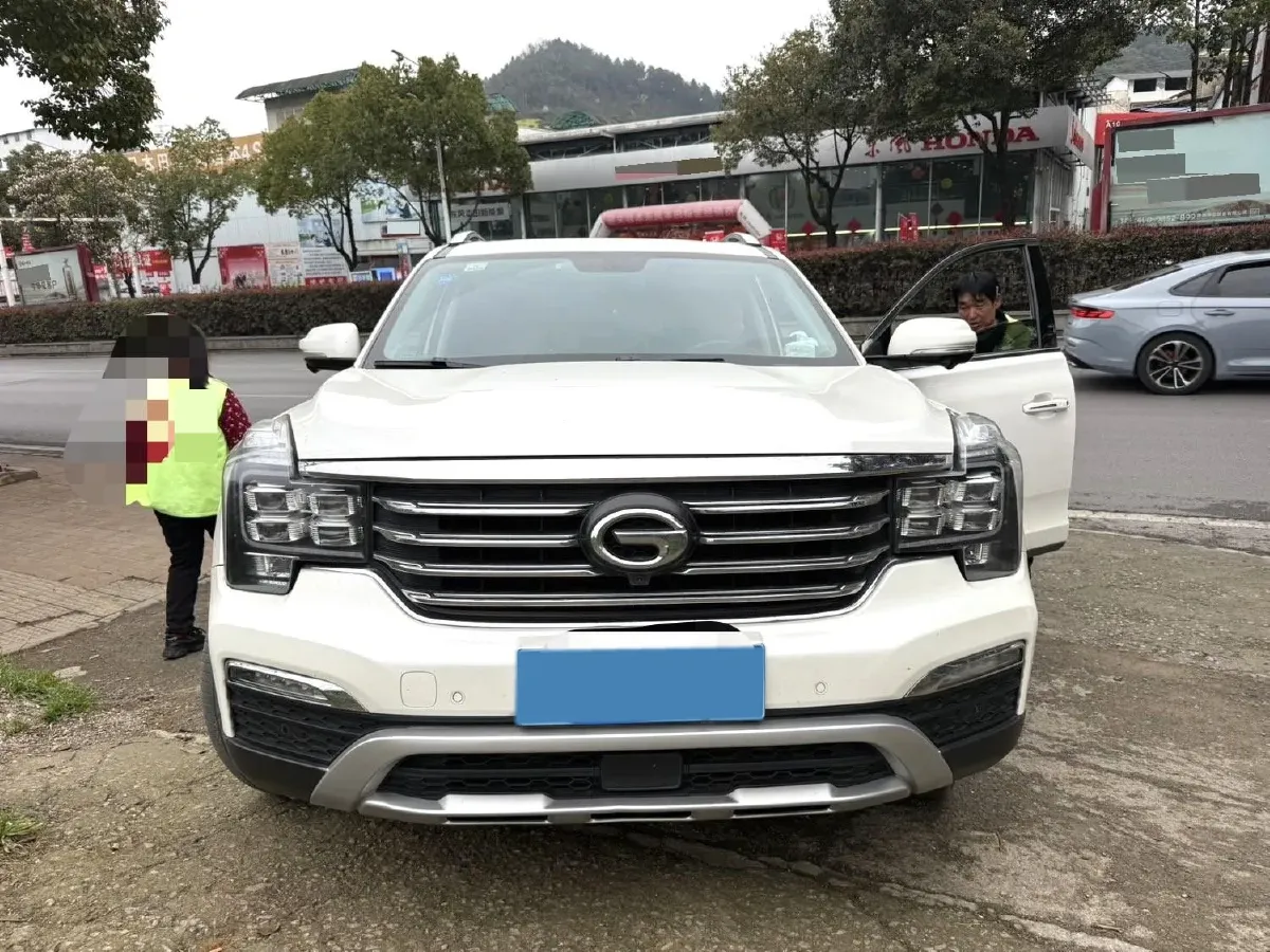 2017 GAC Trumpchi GS8 2.0T 201HP L4 6AT,autocango,china used car exporter,china ev exporter,chinese used car exporter,chinese used ev exporter