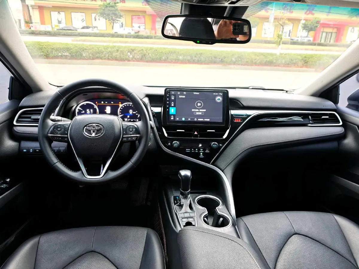 2023 Toyota Camry 2.5L 178HP L4 E-CVT Hybrid,autocango,china used car exporter,china ev exporter,chinese used car exporter,chinese used ev exporter