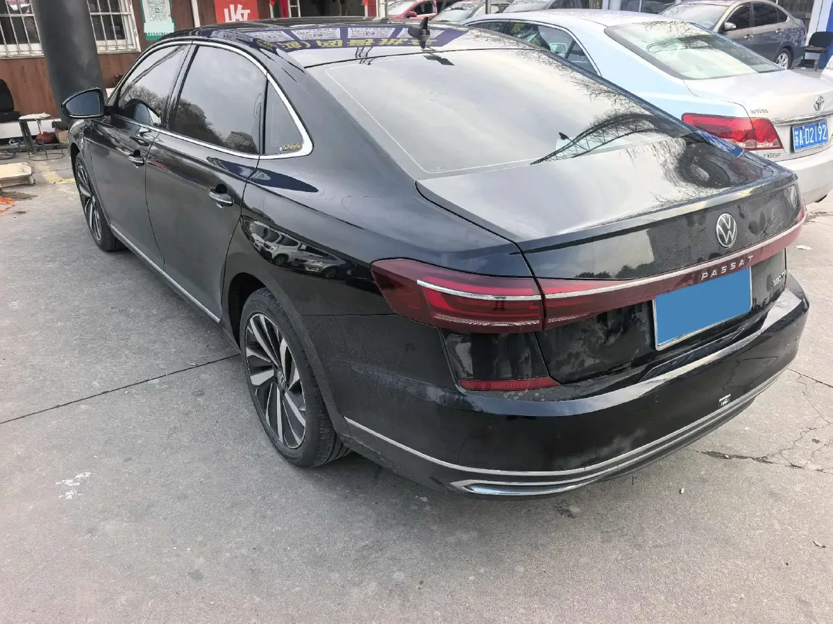 2022 Volkswagen Passat 2.0T 220HP L4 7DCT,autocango,china used car exporter,china ev exporter,chinese used car exporter,chinese used ev exporter