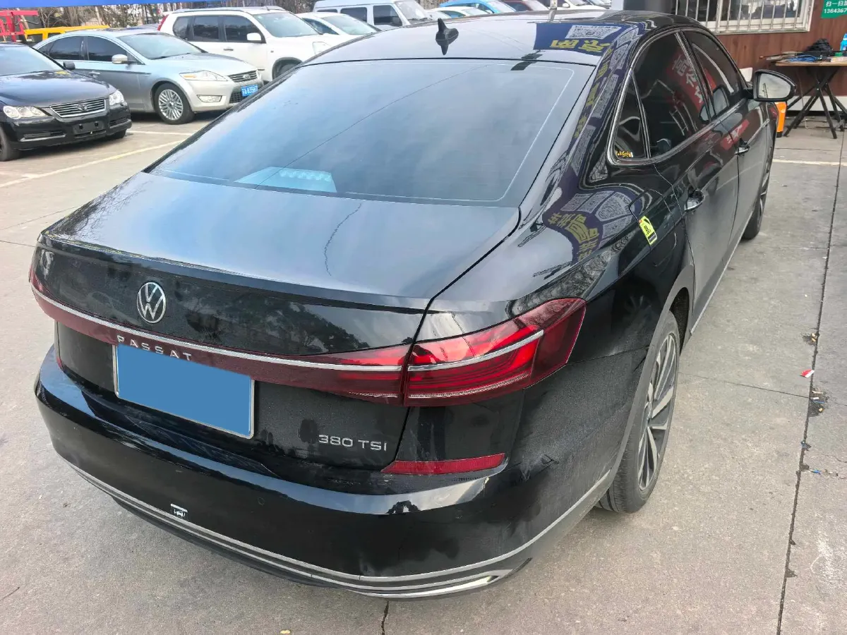 2022 Volkswagen Passat 2.0T 220HP L4 7DCT,autocango,china used car exporter,china ev exporter,chinese used car exporter,chinese used ev exporter