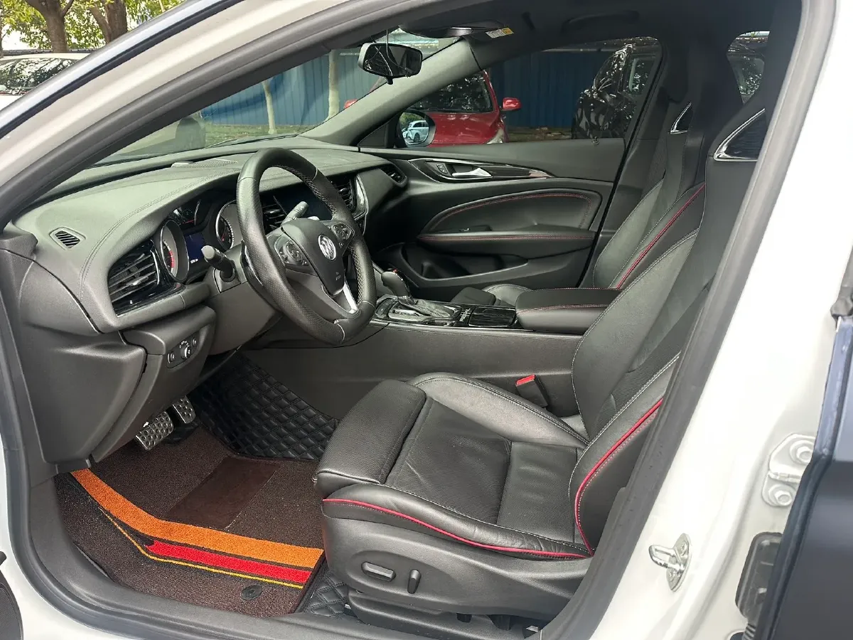 2019 Buick Regal 2.0T 261HP L4 9AT,autocango,china used car exporter,china ev exporter,chinese used car exporter,chinese used ev exporter