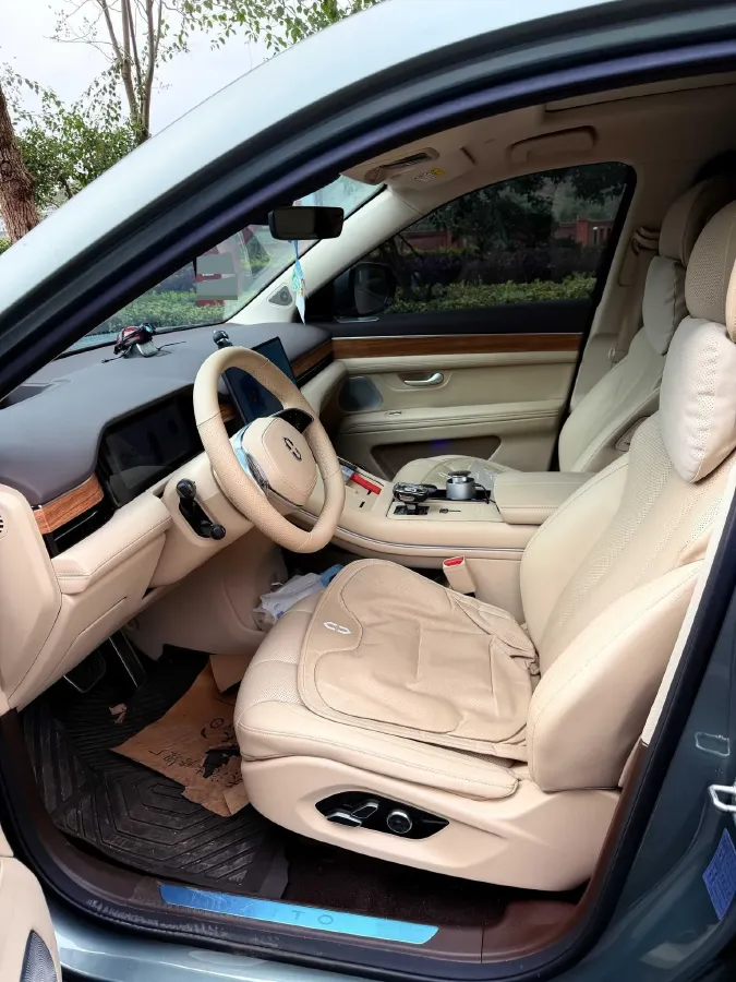 2024 AITO AITO M7 1.5T 152HP L4 REEV 40KWH,autocango,china used car exporter,china ev exporter,chinese used car exporter,chinese used ev exporter