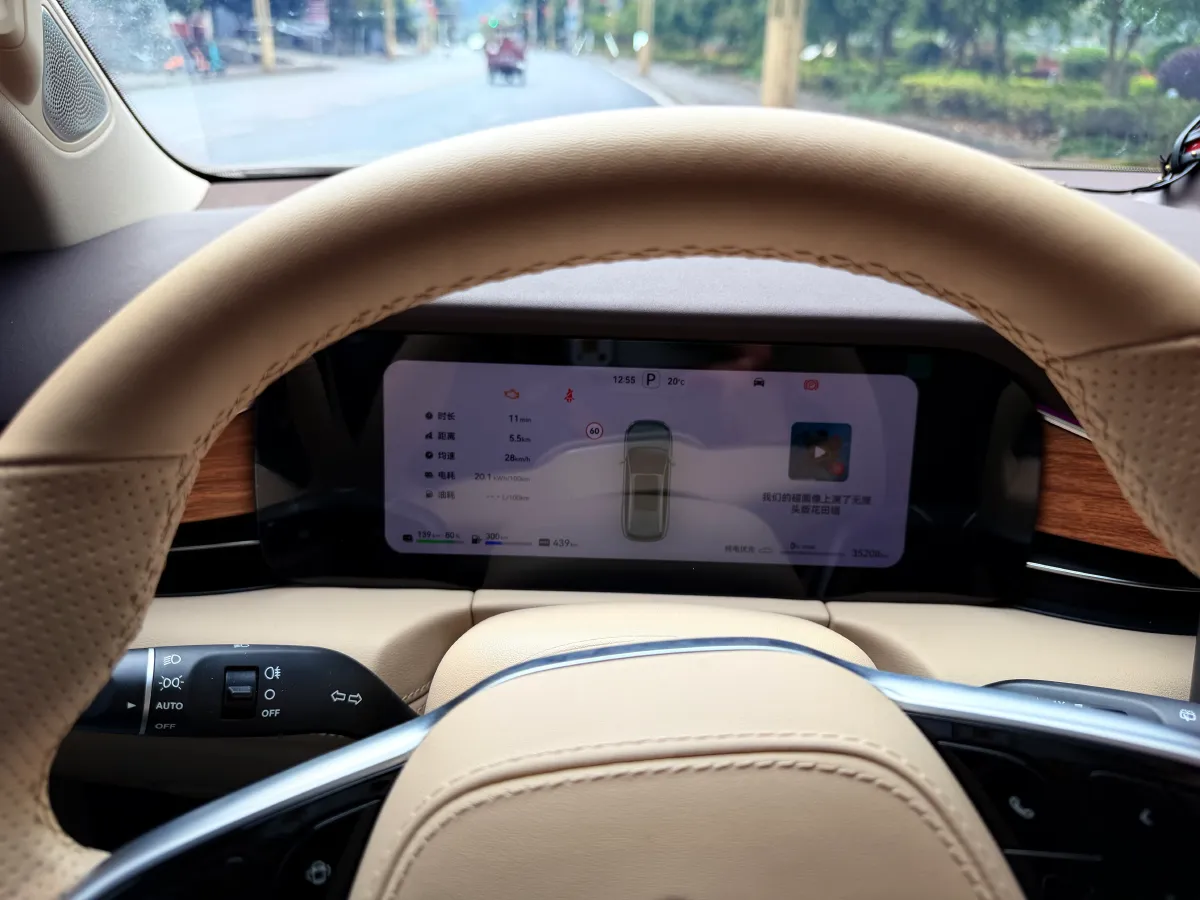 2024 AITO AITO M7 1.5T 152HP L4 REEV 40KWH,autocango,china used car exporter,china ev exporter,chinese used car exporter,chinese used ev exporter