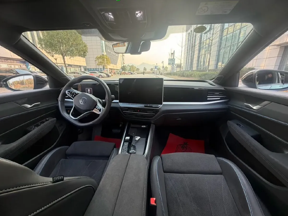 2025 Volkswagen Passat 2.0T 220HP L4 7DCT,autocango,china used car exporter,china ev exporter,chinese used car exporter,chinese used ev exporter