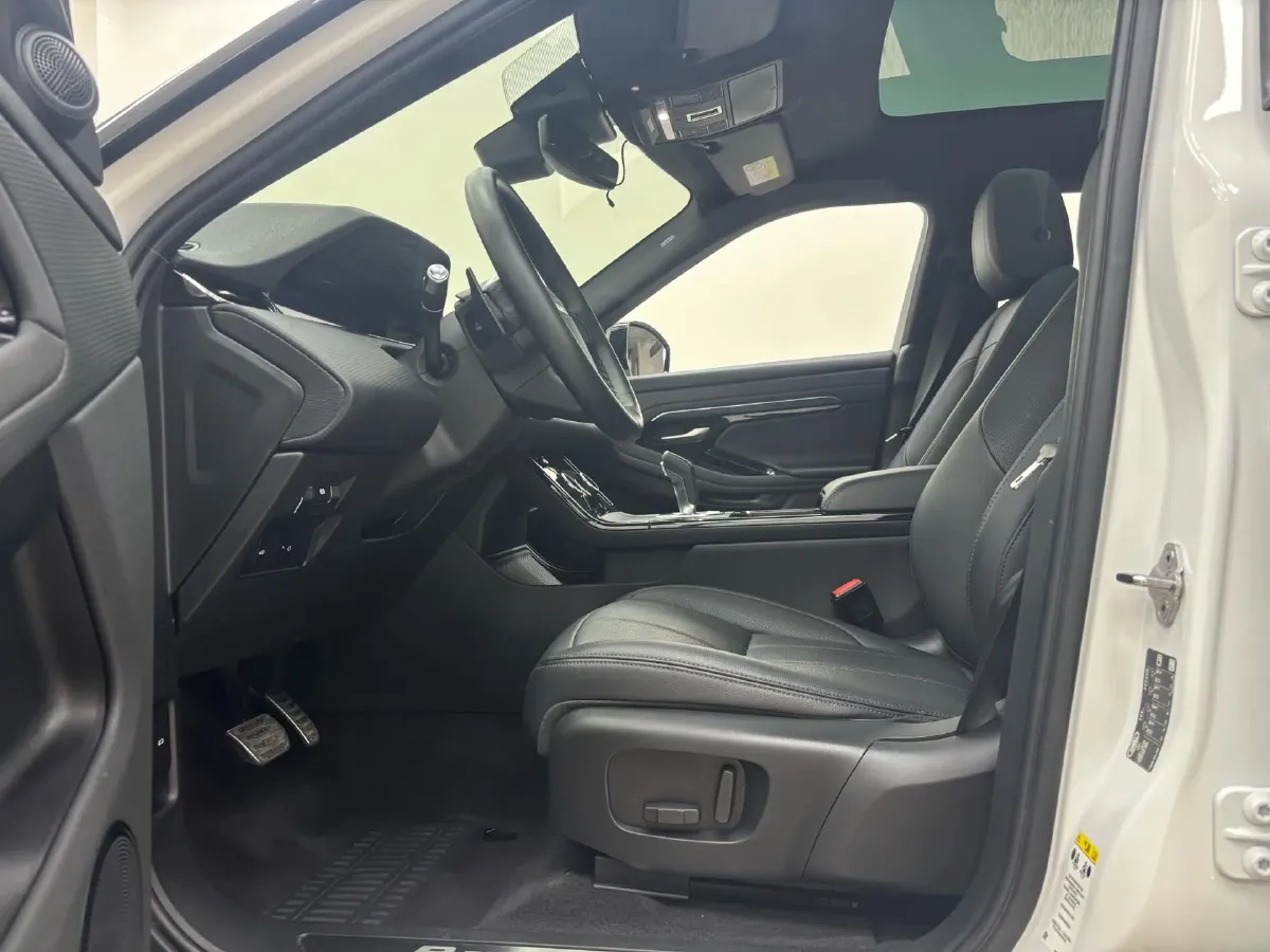 2020 Land Rover Range Rover Evoque 2.0T 249HP L4 9AT,autocango,china used car exporter,china ev exporter,chinese used car exporter,chinese used ev exporter