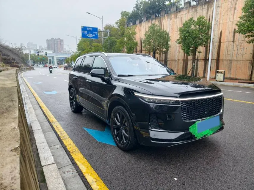 2021 Li ONE Range Extended 131HP REEV 40.5KWH,autocango,china used car exporter,china ev exporter,chinese used car exporter,chinese used ev exporter