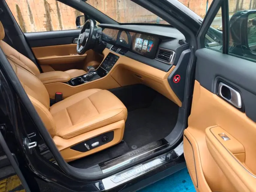 2021 Li ONE Range Extended 131HP REEV 40.5KWH,autocango,china used car exporter,china ev exporter,chinese used car exporter,chinese used ev exporter