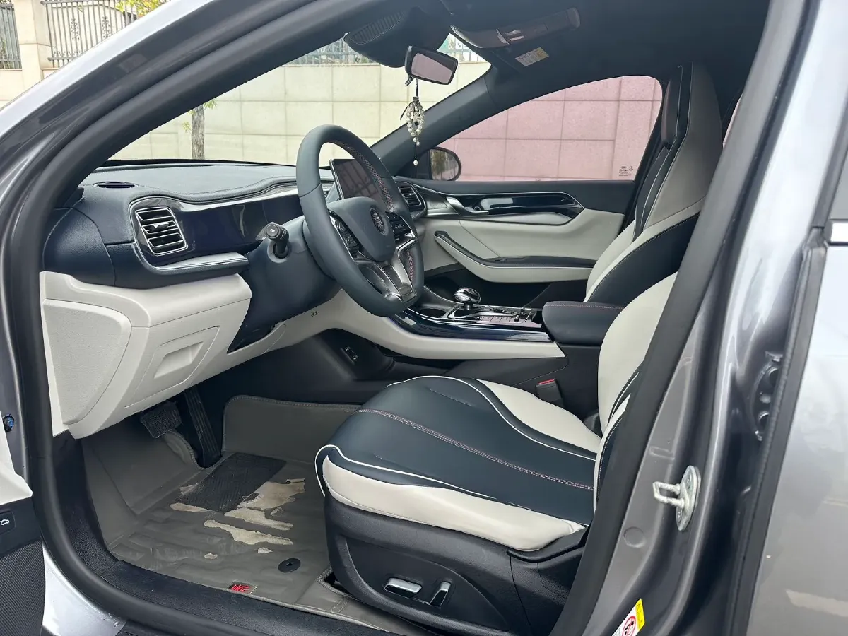 2021 MAXUS G50 1.5T 169HP L4 7DCT,autocango,china used car exporter,china ev exporter,chinese used car exporter,chinese used ev exporter