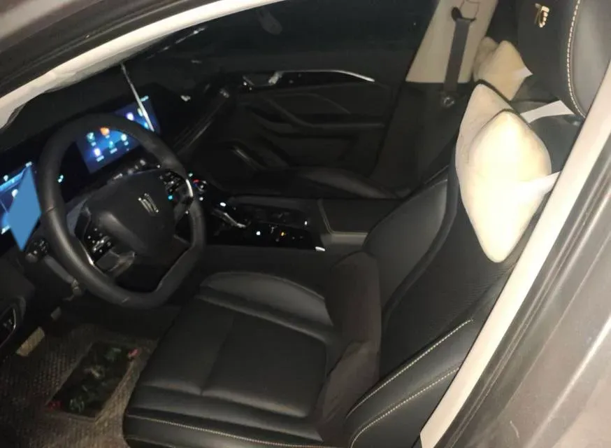 2023 Bestune B70 1.5T 169HP L4 7DCT,autocango,china used car exporter,china ev exporter,chinese used car exporter,chinese used ev exporter