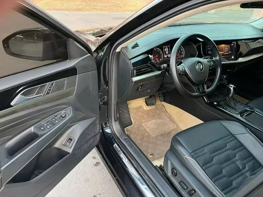 2019 Volkswagen Passat 1.4T 150HP L4 7DCT,autocango,china used car exporter,china ev exporter,chinese used car exporter,chinese used ev exporter