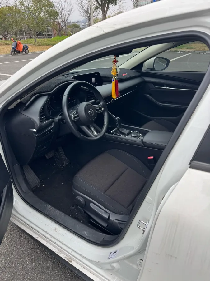 2020 Mazda 3 Axela 2.0L 158HP L4 6AT,autocango,china used car exporter,china ev exporter,chinese used car exporter,chinese used ev exporter
