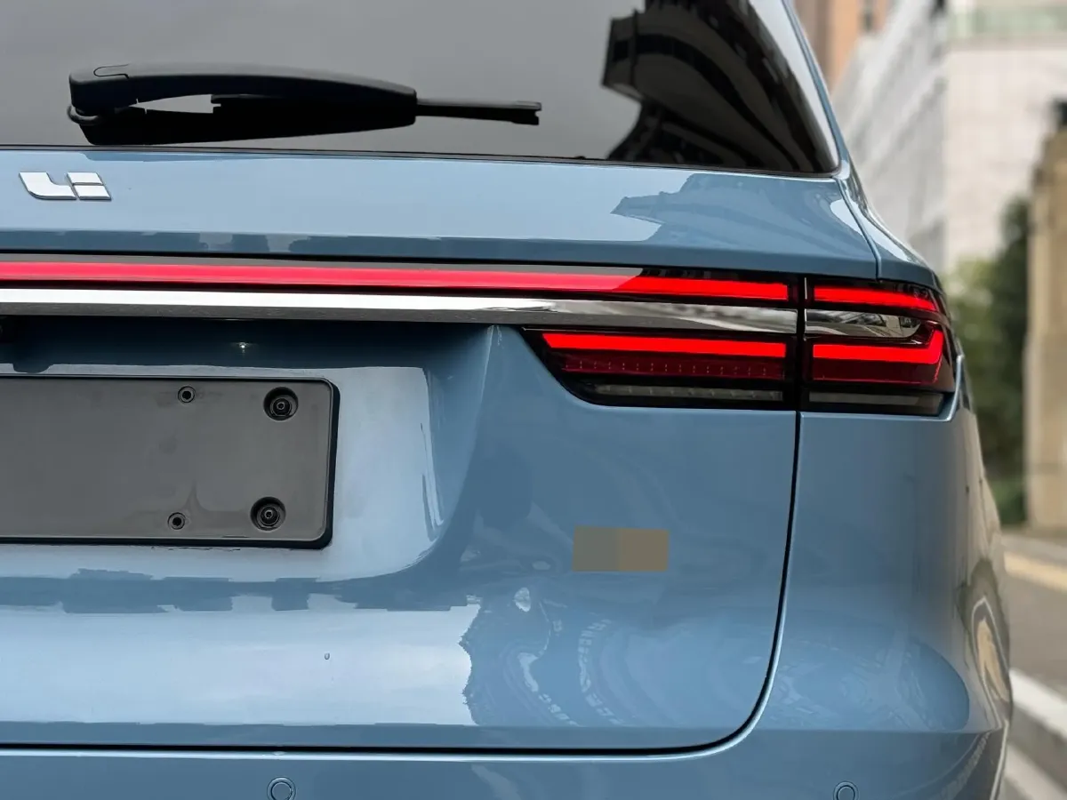 2021 Li ONE Range Extended 131HP REEV 40.5KWH,autocango,china used car exporter,china ev exporter,chinese used car exporter,chinese used ev exporter