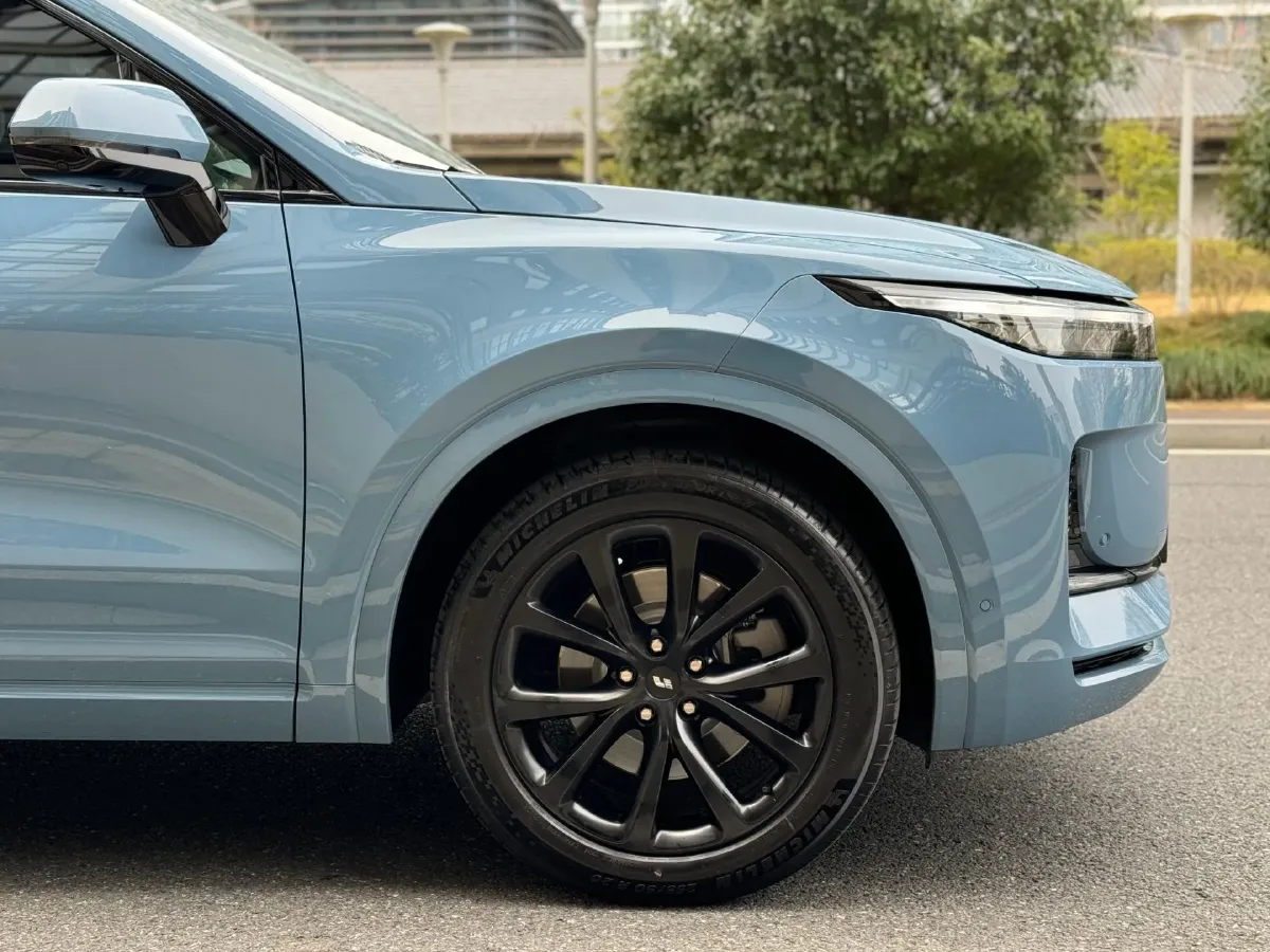 2021 Li ONE Range Extended 131HP REEV 40.5KWH,autocango,china used car exporter,china ev exporter,chinese used car exporter,chinese used ev exporter