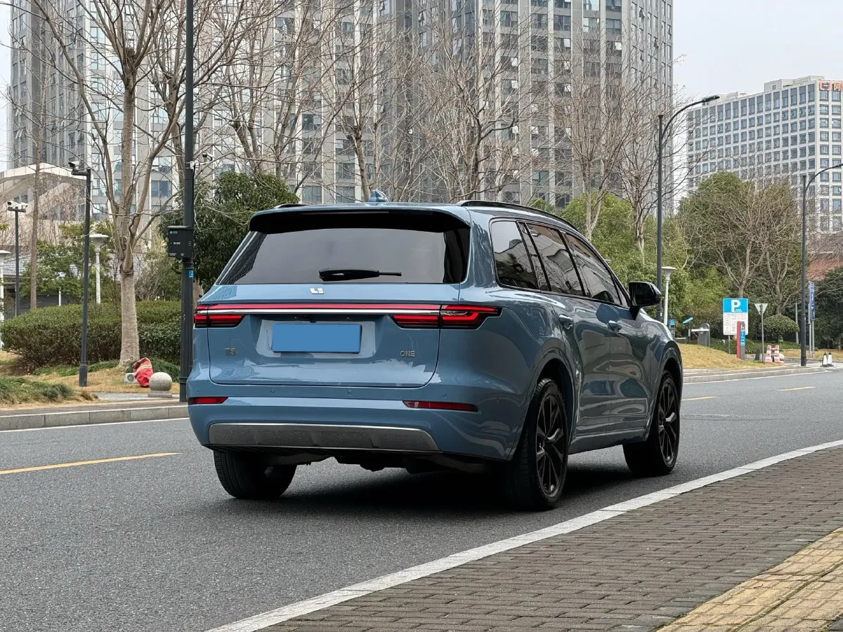 2021 Li ONE Range Extended 131HP REEV 40.5KWH,autocango,china used car exporter,china ev exporter,chinese used car exporter,chinese used ev exporter