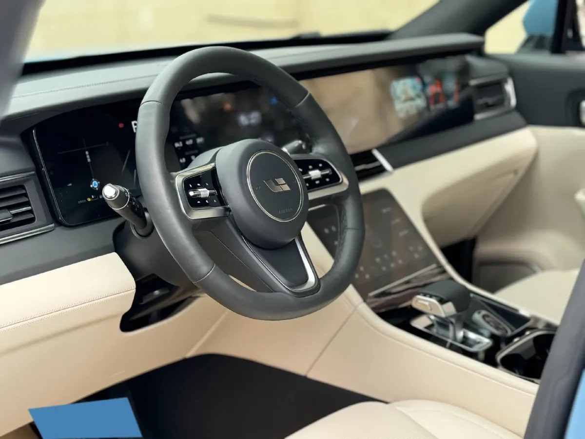 2021 Li ONE Range Extended 131HP REEV 40.5KWH,autocango,china used car exporter,china ev exporter,chinese used car exporter,chinese used ev exporter