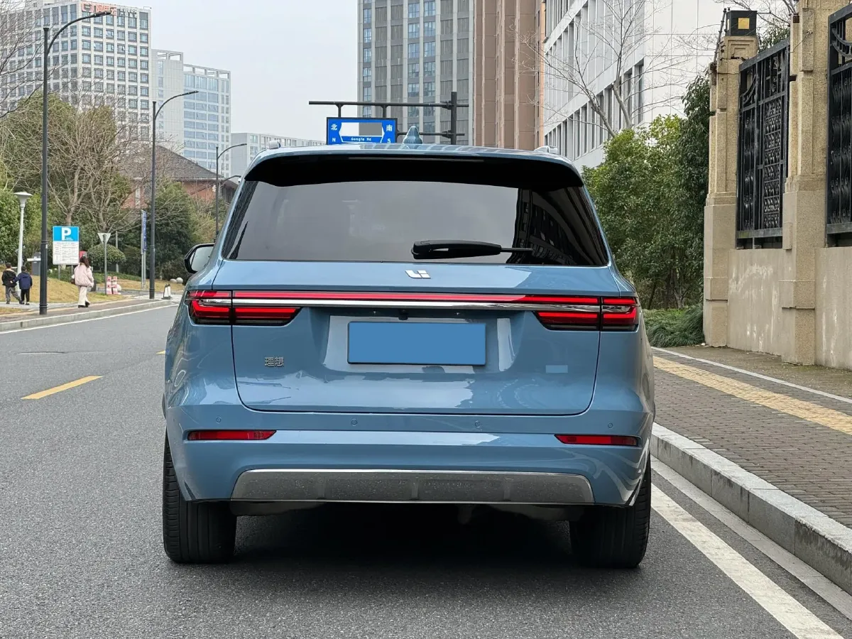 2021 Li ONE Range Extended 131HP REEV 40.5KWH,autocango,china used car exporter,china ev exporter,chinese used car exporter,chinese used ev exporter