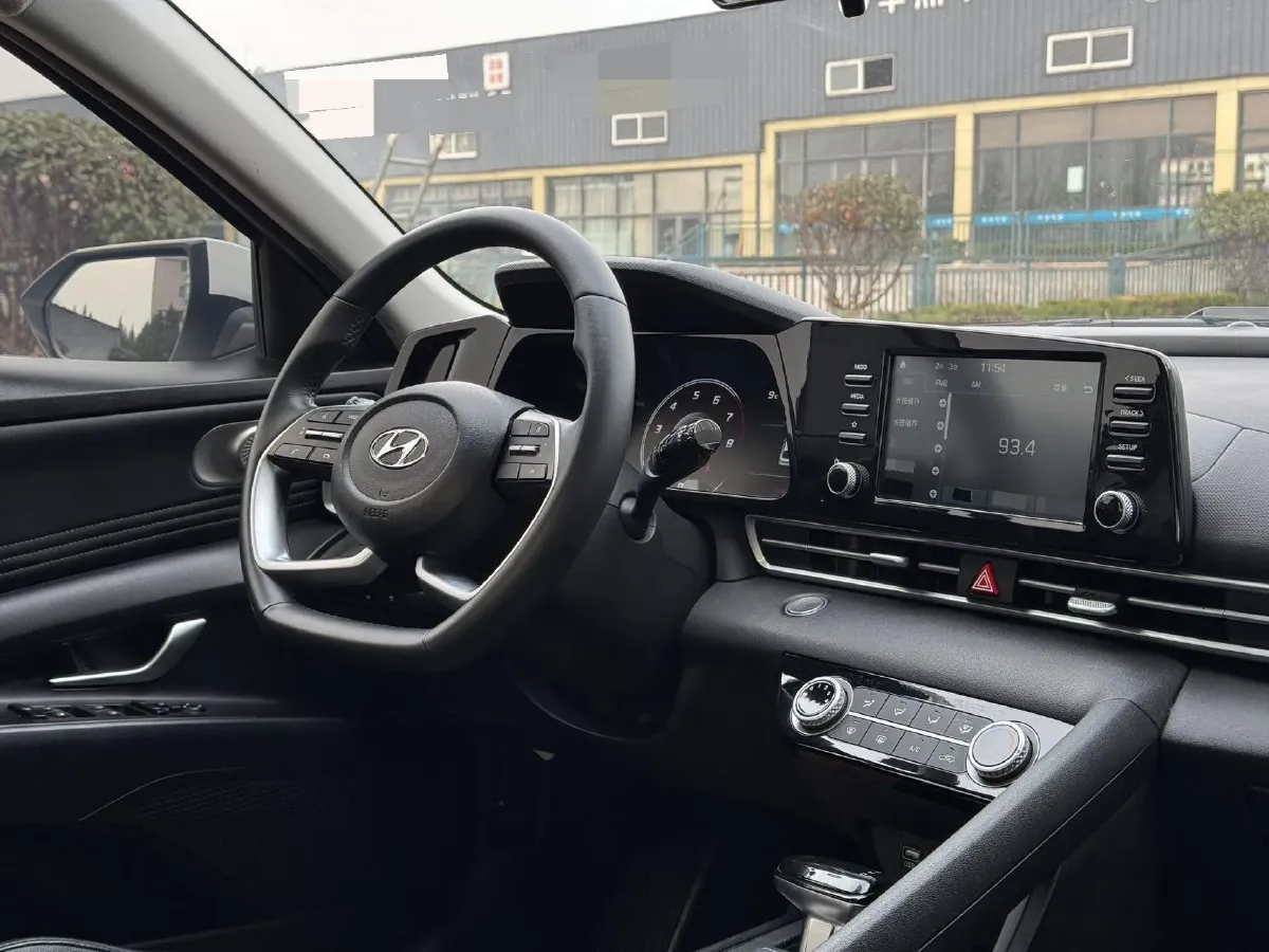 2022 Hyundai Elantra 1.5L 115HP L4 CVT,autocango,china used car exporter,china ev exporter,chinese used car exporter,chinese used ev exporter