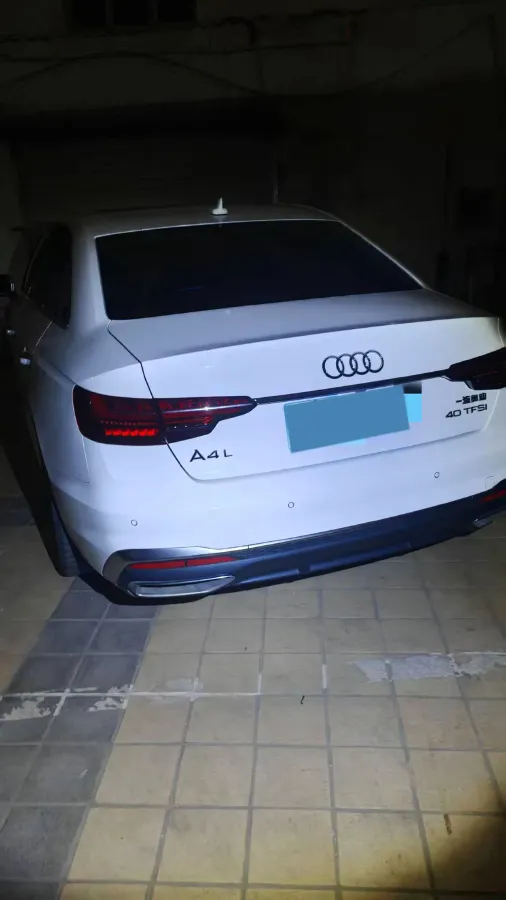 2020 Audi A4L 2.0T 190HP L4 7DCT,autocango,china used car exporter,china ev exporter,chinese used car exporter,chinese used ev exporter
