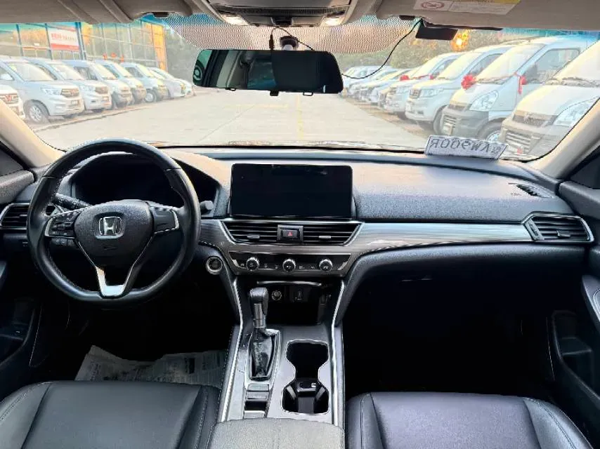 2022 Honda Accord 1.5T 194HP L4 CVT,autocango,china used car exporter,china ev exporter,chinese used car exporter,chinese used ev exporter