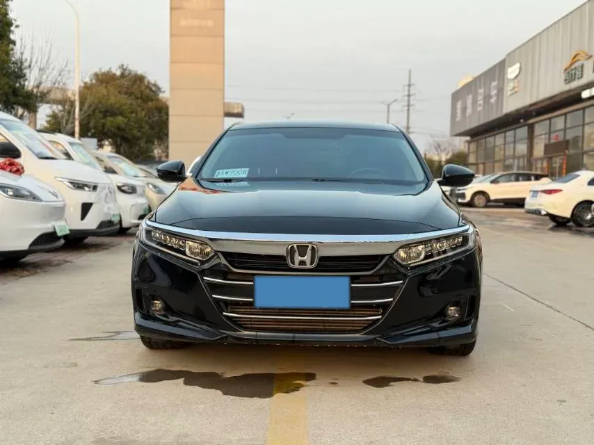2022 Honda Accord 1.5T 194HP L4 CVT,autocango,china used car exporter,china ev exporter,chinese used car exporter,chinese used ev exporter
