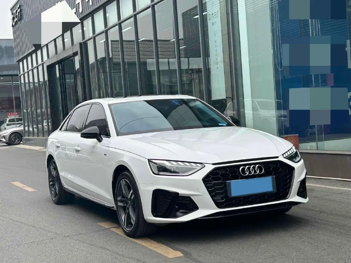 2022 Audi A4L 2.0T 190HP L4 7DCT,autocango,china used car exporter,china ev exporter,chinese used car exporter,chinese used ev exporter