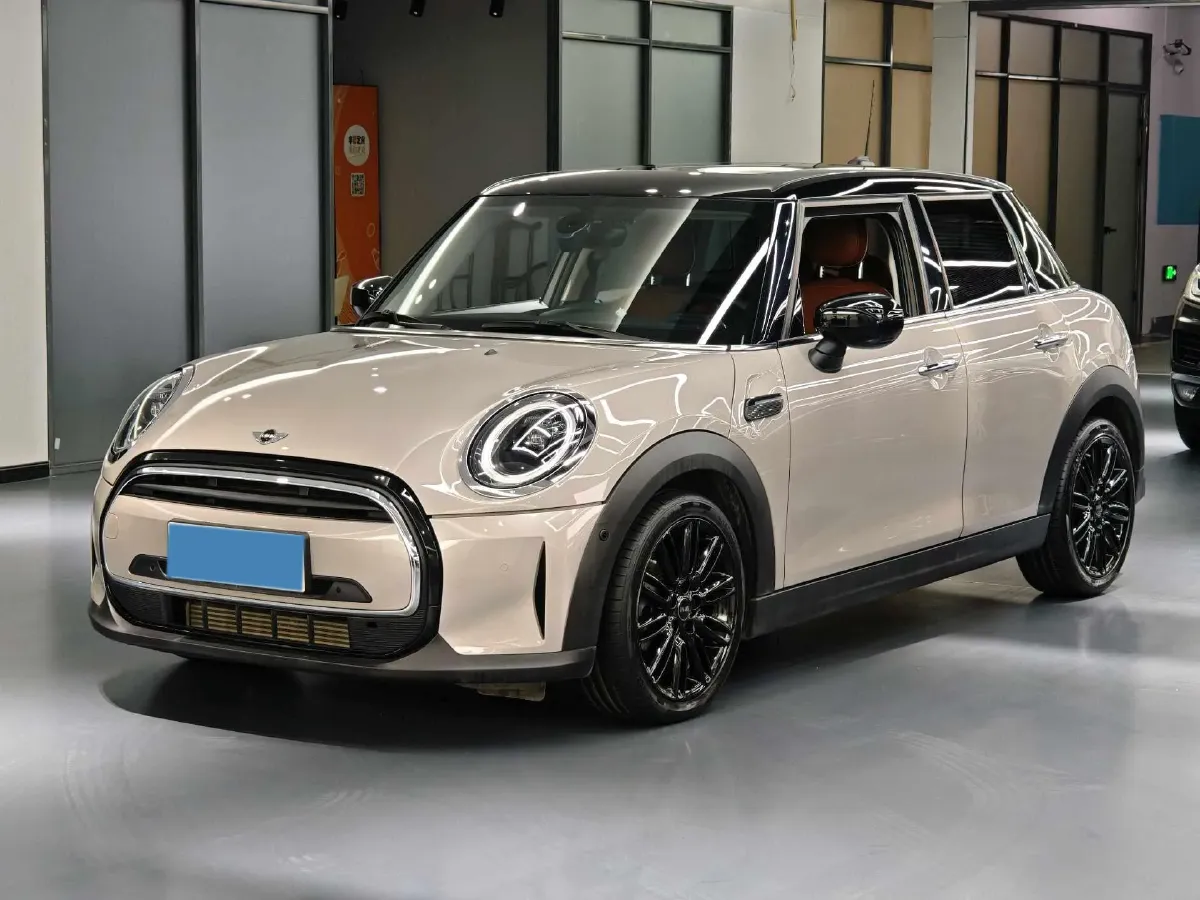 2022 MINI MINI 1.5T 136HP L3 7DCT,autocango,china used car exporter,china ev exporter,chinese used car exporter,chinese used ev exporter