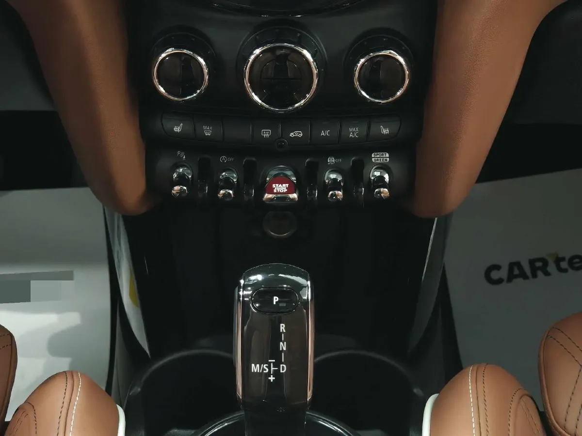 2022 MINI MINI 1.5T 136HP L3 7DCT,autocango,china used car exporter,china ev exporter,chinese used car exporter,chinese used ev exporter