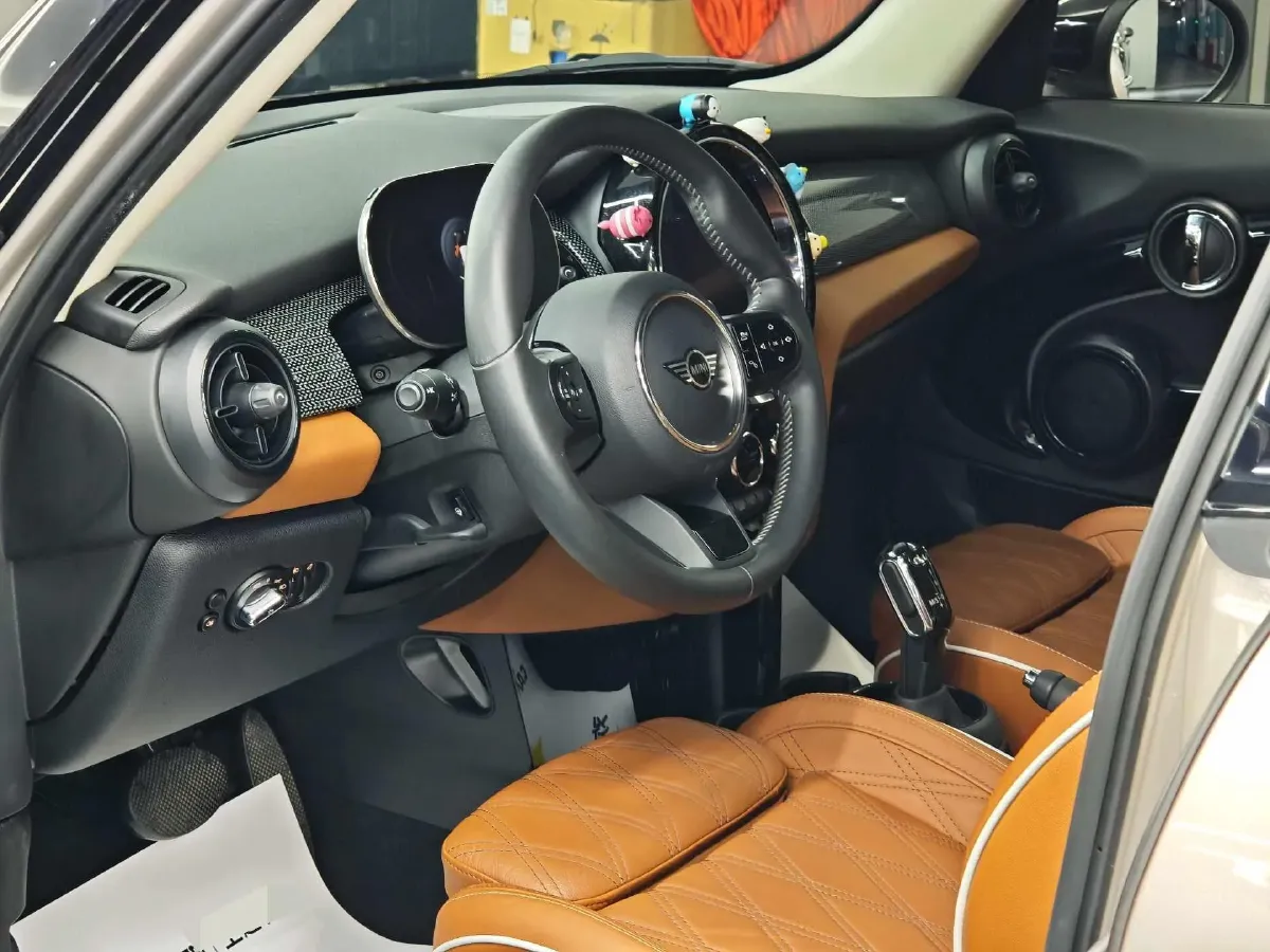 2022 MINI MINI 1.5T 136HP L3 7DCT,autocango,china used car exporter,china ev exporter,chinese used car exporter,chinese used ev exporter