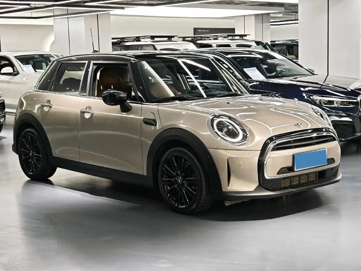 2022 MINI MINI 1.5T 136HP L3 7DCT,autocango,china used car exporter,china ev exporter,chinese used car exporter,chinese used ev exporter