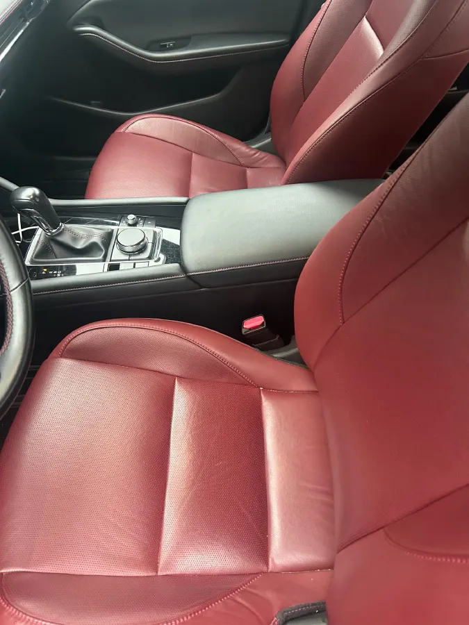 2022 Mazda 3 Axela 2.0L 158HP L4 6AT,autocango,china used car exporter,china ev exporter,chinese used car exporter,chinese used ev exporter