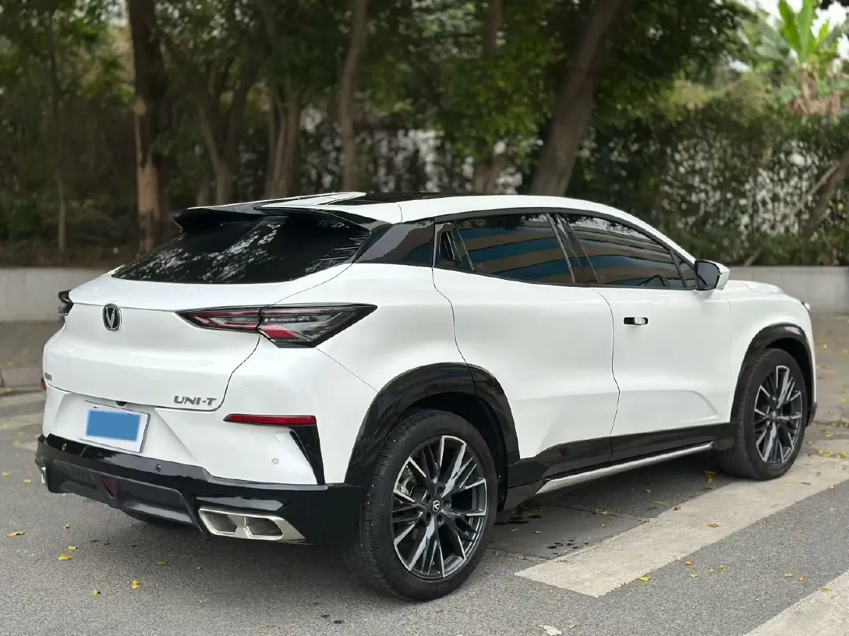 2023 ChangAn UNI-T 1.5T 188HP L4 7DCT,autocango,china used car exporter,china ev exporter,chinese used car exporter,chinese used ev exporter