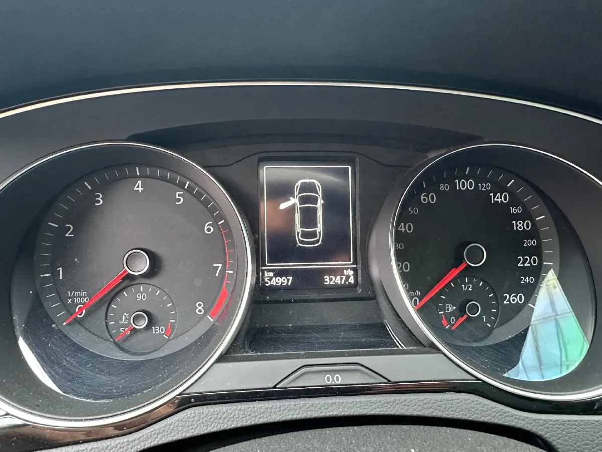 2019 Volkswagen Magotan 2.0T 186HP L4 7DCT,autocango,china used car exporter,china ev exporter,chinese used car exporter,chinese used ev exporter