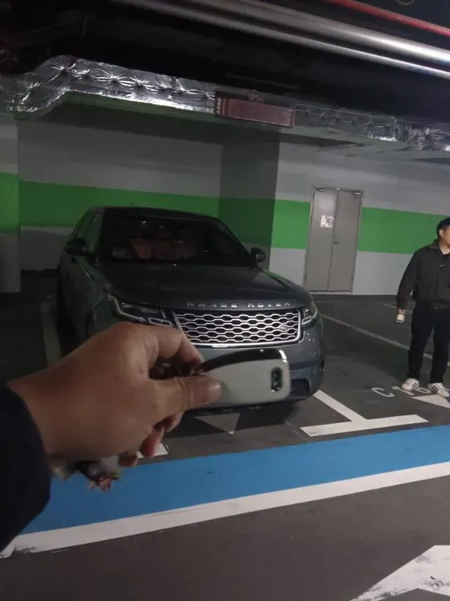 2018 Land Rover Range Rover Velar 3.0T 380HP V6 8AT,autocango,china used car exporter,china ev exporter,chinese used car exporter,chinese used ev exporter