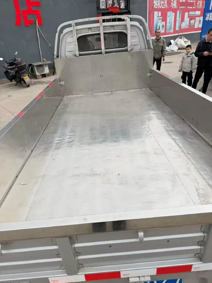 2023 WuLing RongGuang New Truck 1.5L 102HP L4 5MT,autocango,china used car exporter,china ev exporter,chinese used car exporter,chinese used ev exporter