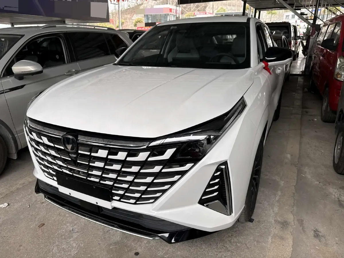 2025 ChangAn UNI-Z 1.5T 192HP L4 7DCT,autocango,china used car exporter,china ev exporter,chinese used car exporter,chinese used ev exporter