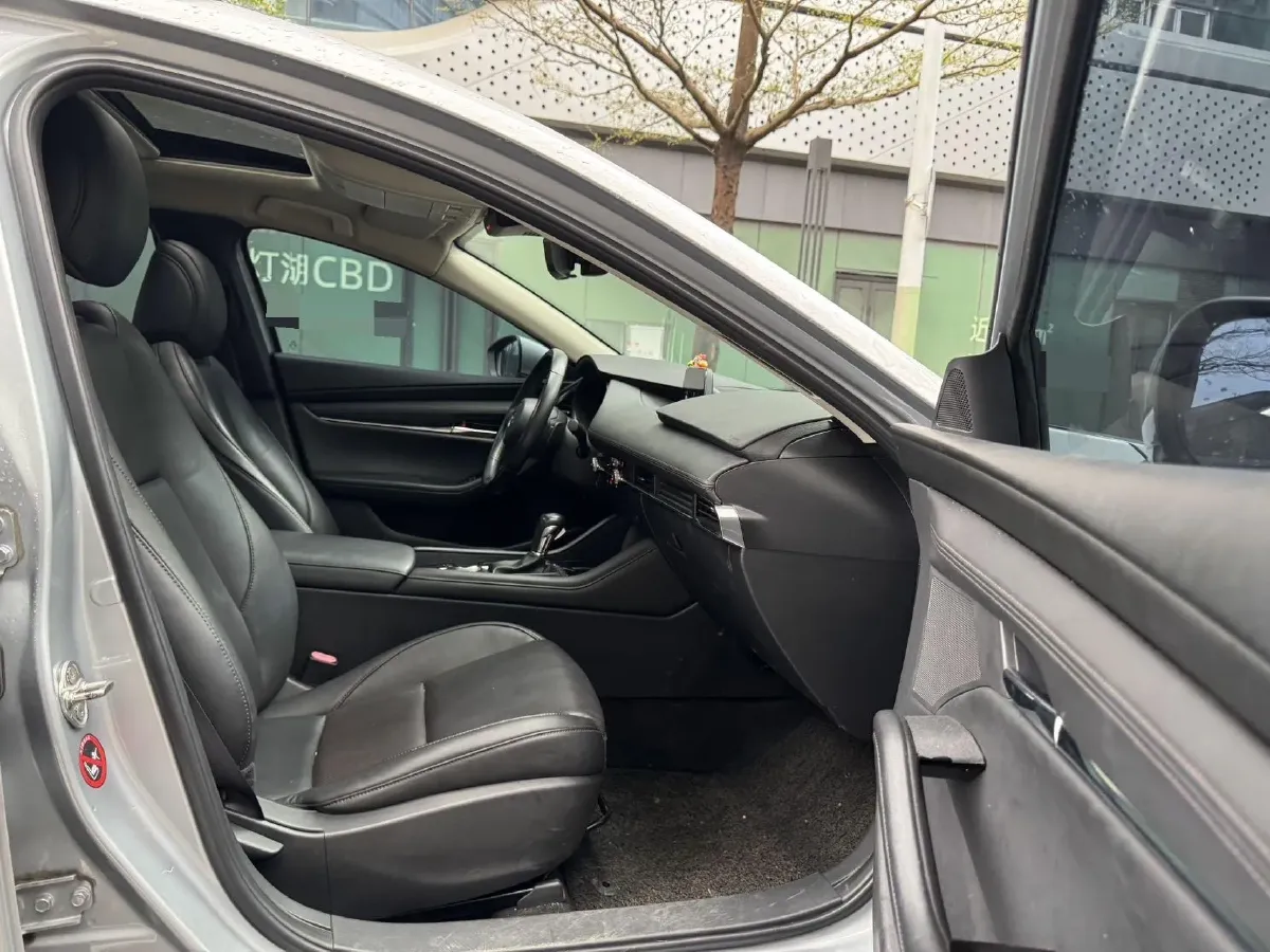 2021 Mazda 3 Axela 2.0L 158HP L4 6AT,autocango,china used car exporter,china ev exporter,chinese used car exporter,chinese used ev exporter