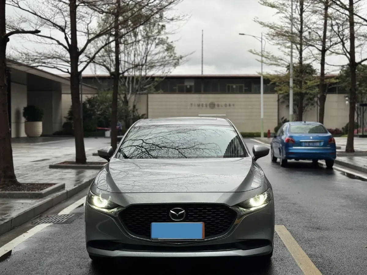 2021 Mazda 3 Axela 2.0L 158HP L4 6AT,autocango,china used car exporter,china ev exporter,chinese used car exporter,chinese used ev exporter
