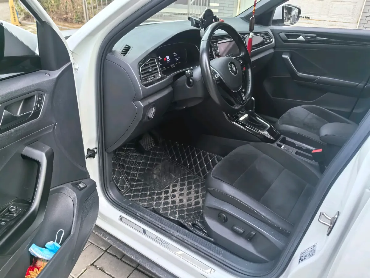 2021 Volkswagen T-Roc 1.4T 150HP L4 7DCT,autocango,china used car exporter,china ev exporter,chinese used car exporter,chinese used ev exporter