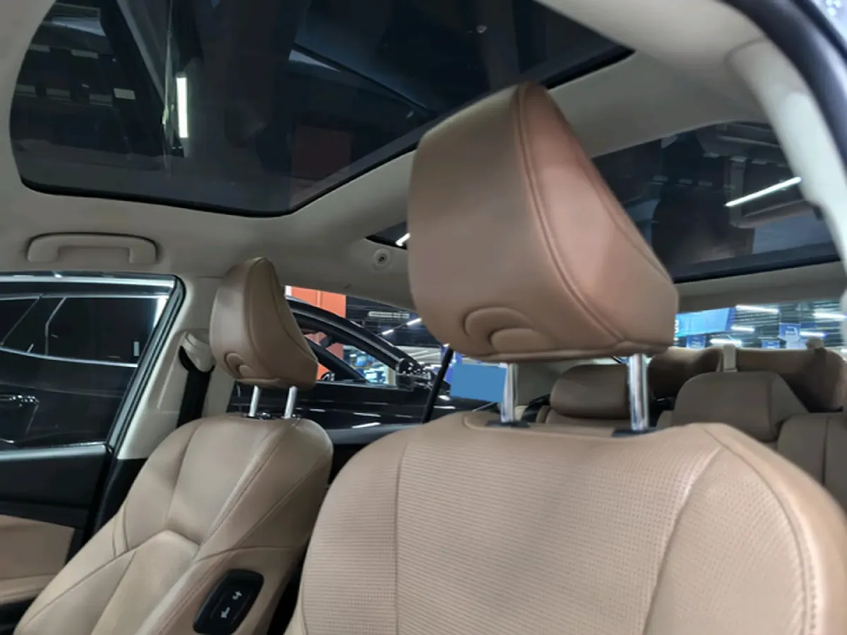 2024 Toyota Camry 2.0L 152HP L4 E-CVT Hybrid,autocango,china used car exporter,china ev exporter,chinese used car exporter,chinese used ev exporter