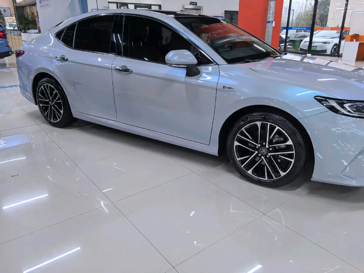 2024 Toyota Camry 2.0L 152HP L4 E-CVT Hybrid,autocango,china used car exporter,china ev exporter,chinese used car exporter,chinese used ev exporter