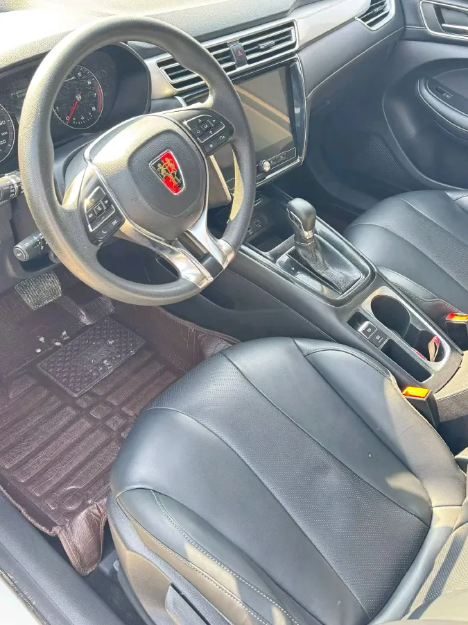 2019 Roewe i5 1.5L 120HP L4 5MT,autocango,china used car exporter,china ev exporter,chinese used car exporter,chinese used ev exporter